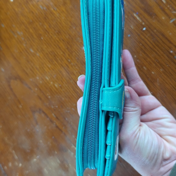 Shag Wear Large Camper Wallet - Picture 7 of 8